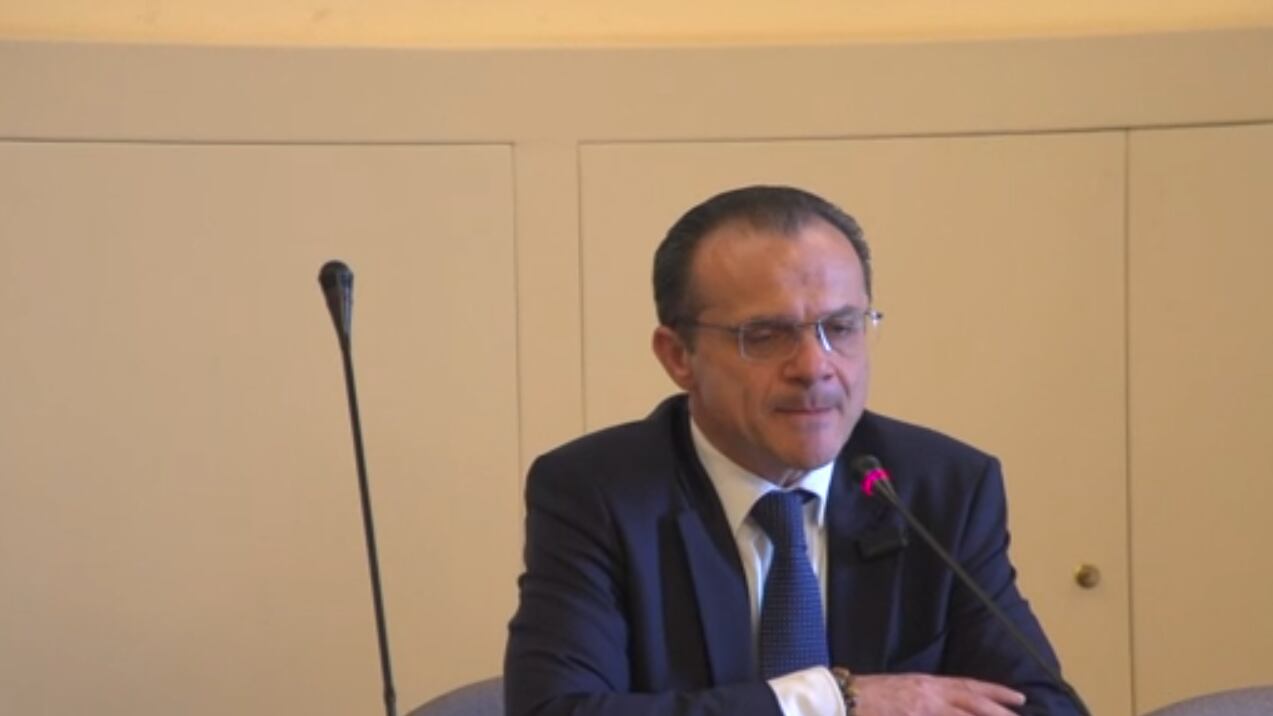 De Luca