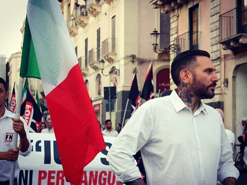 Palermo, militante di Forza Nuova legato e pestato in strada