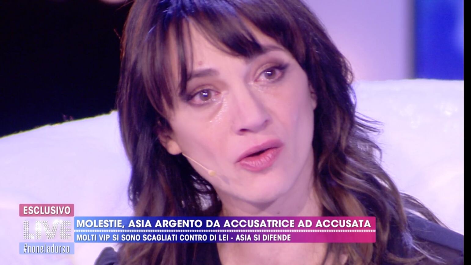 Asia Argento in lacrime e la D’Urso ferma l’intervista
