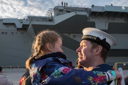 Queen Elizabeth, l'equipaggio torna a casa 3