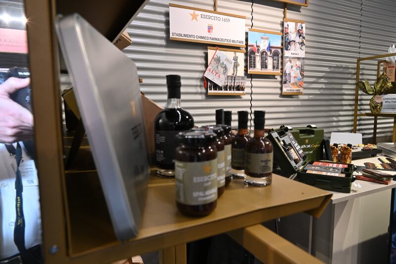 Prodotti a marchio “Esercito 1659” e stabilimento chimico farmaceutico militare a “Taste 16” 1