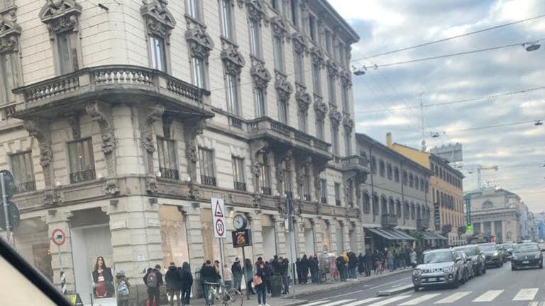 "Santo Stefano, ore 10:00...". Zangrillo e la foto-sfogo in auto