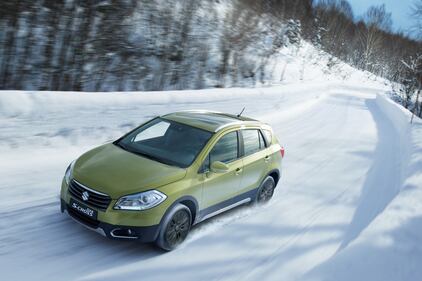 “Economy Run”: 33 km/l con Suzuki S-CROSS  12