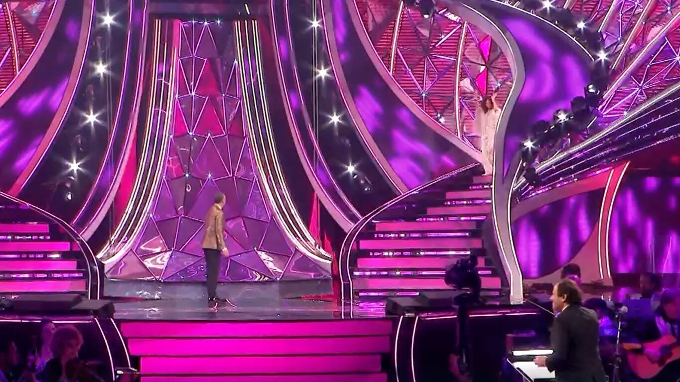 Le scale, i malanni, la tensione: i retroscena rivelati dal medico del Festival di Sanremo