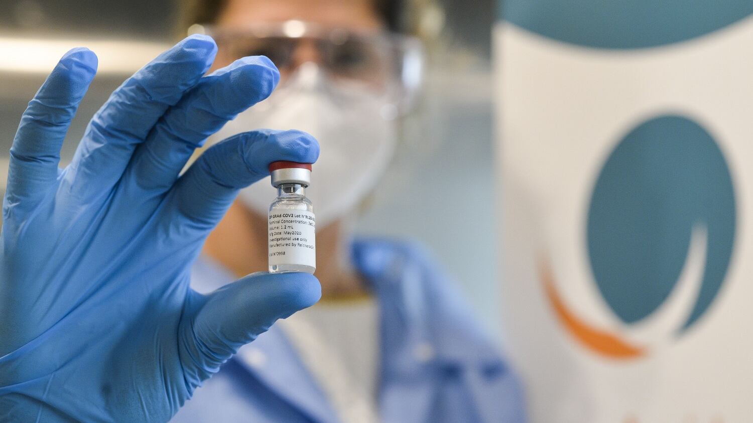 "Ora dovete fare meno vaccini": l'ordine di Arcuri alle Regioni