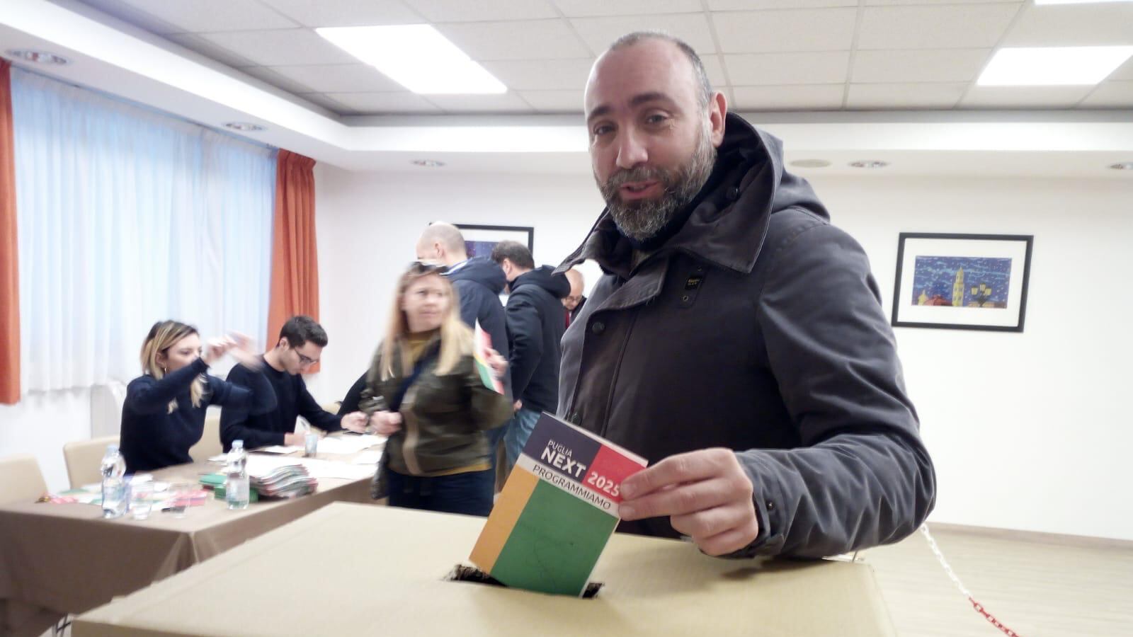 Sondaggio: Lega prima, centrodestra al 47,7%. Pd e M5s galleggiano