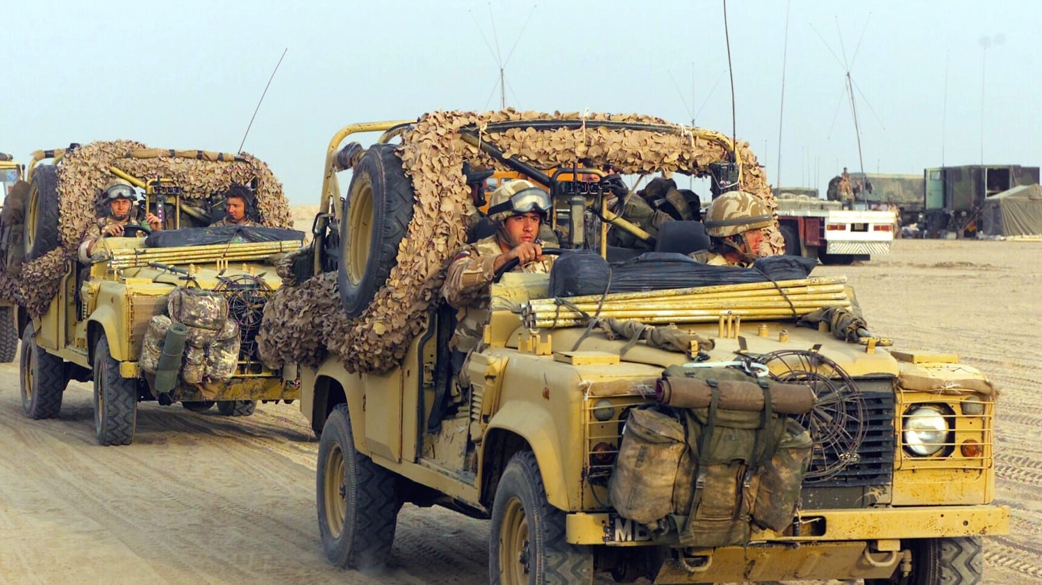 L’esercito di Sua Maestà dice addio alle Land Rover: dopo oltre 70 anni, la fine di un’era