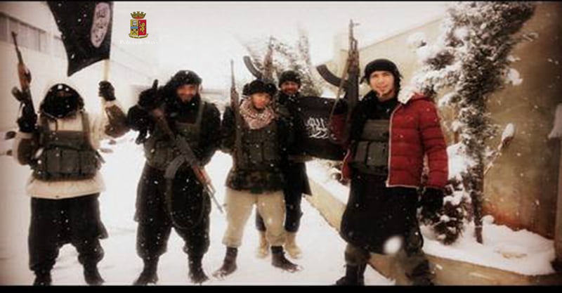 Ecco le foto degli estremisti islamici catturati 2