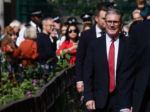 Valanga laburista nel Regno Unito: maggioranza con oltre 400 seggi. Tracollo dei conservatori