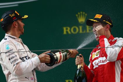 Gp Cina, doppietta Mercedes. Ferrari terza e quarta 13