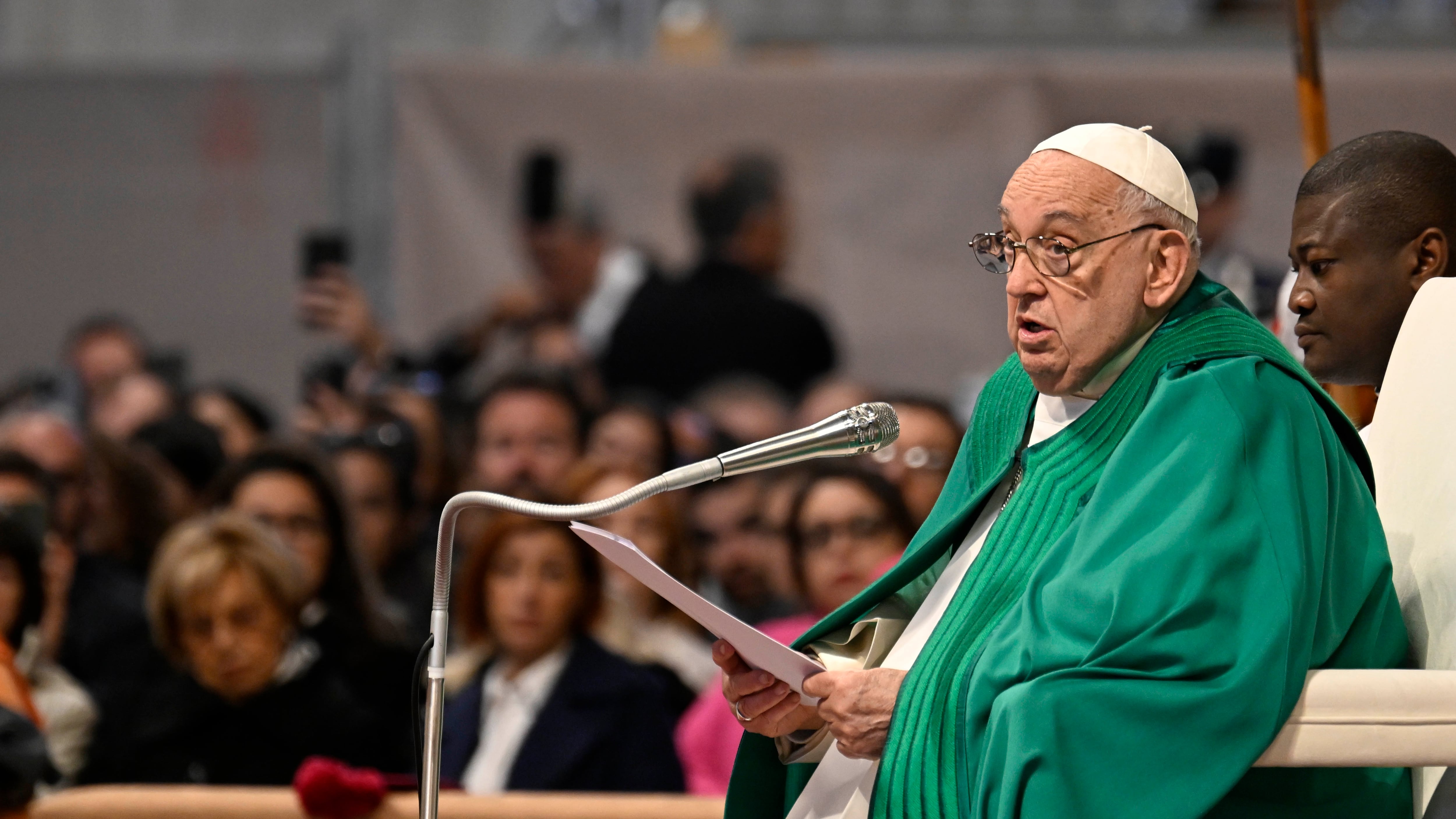 La stretta del Papa contro la pedofilia: nasce il reato contro la persona