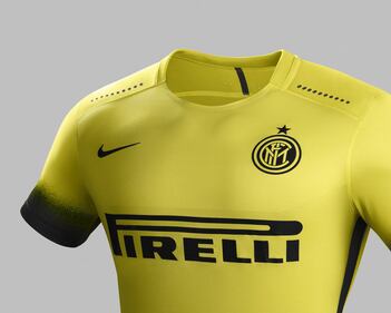 Presentata la terza maglia dell'Inter per la stagione 2015-16 1