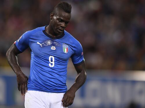 Balotelli si schiera contro Corona: "Io sto con Ilary Blasi"