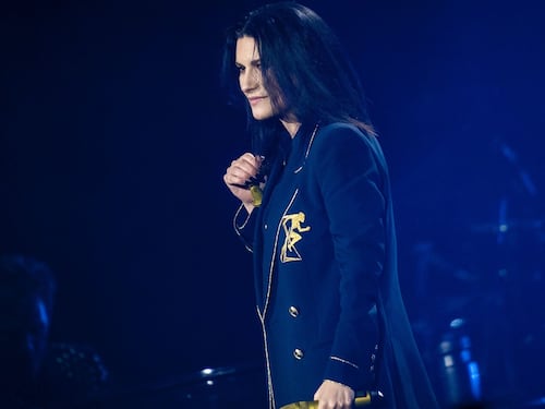 "La verità sugli spari". Laura Pausini e l'arresto al concerto