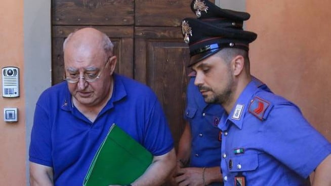 4 anni e 4 mesi al prete pedofilo, abusò di una bimba di 10 anni