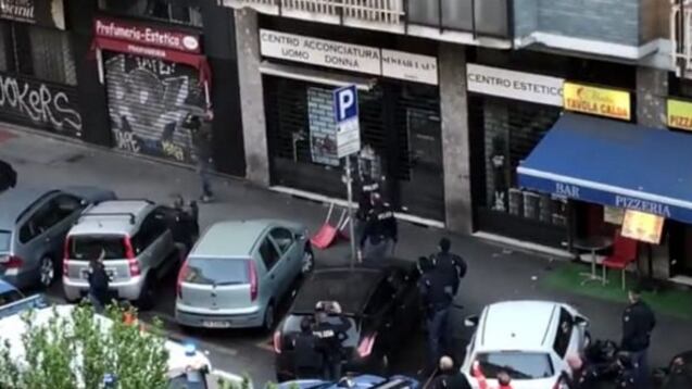 Spaccio, arresti e alias. Il folle con il coltello clandestino da 4 anni
