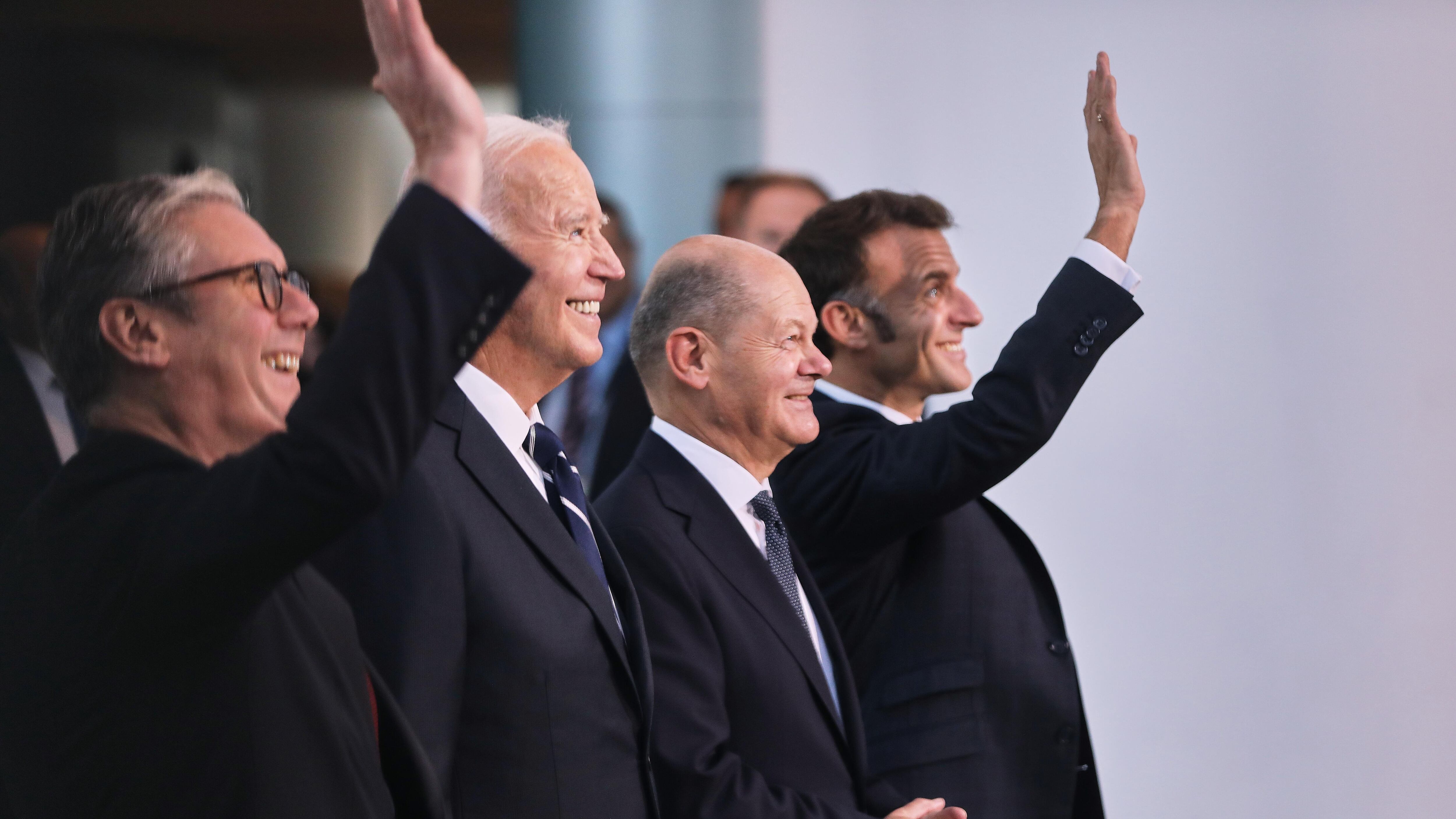 Pressing Biden-Ue: "Ora tregua a Gaza e prigionieri liberi". Blinken in Israele