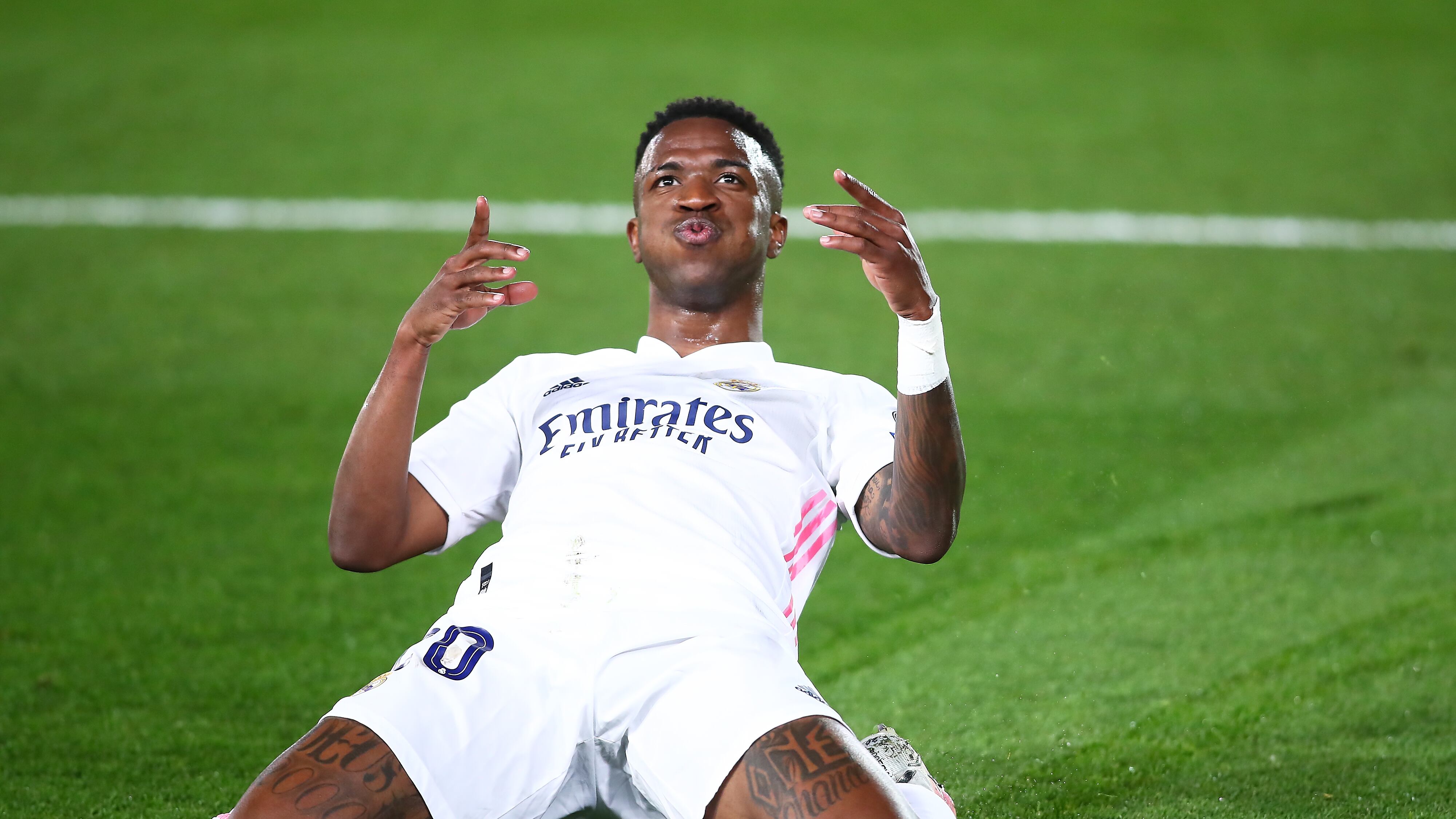 Vinicius show, il Real stende i Reds