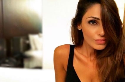  Anna Tatangelo sexy a letto  3