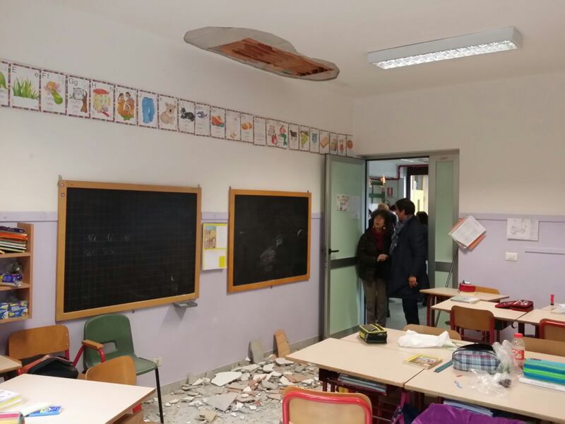 Torino, crollo a scuola 9