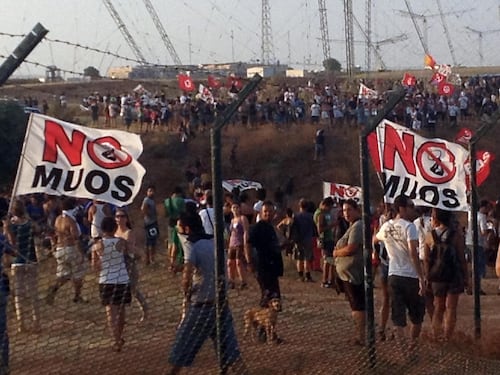 Sicilia: attivisti "No Muos" assaltano base, ferito militare