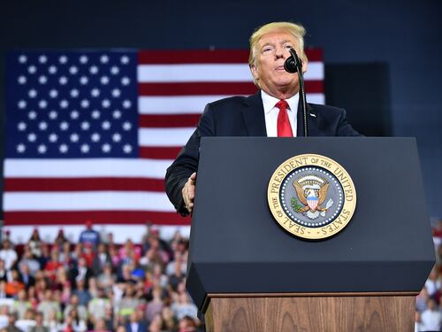 Trump avverte Assad, Russia e Iran: "Non provochino una nuova tragedia"