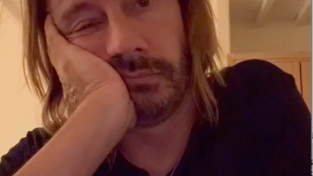 Bob Sinclar balla da solo. "Basta cellulari in pista"