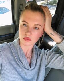 Ireland Baldwin, immagini sexy 15