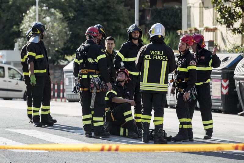 Roma, crolla palazzina a Ponte Milvio 14