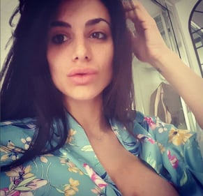 Cristina Buccino e le altre: le single più sexy 17
