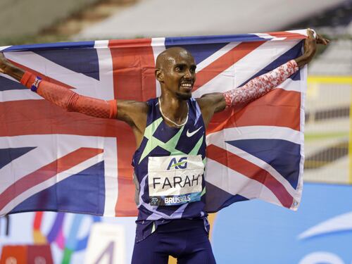 La vera storia di Mo Farah. Da bimbo clandestino a "baronetto" dell'atletica