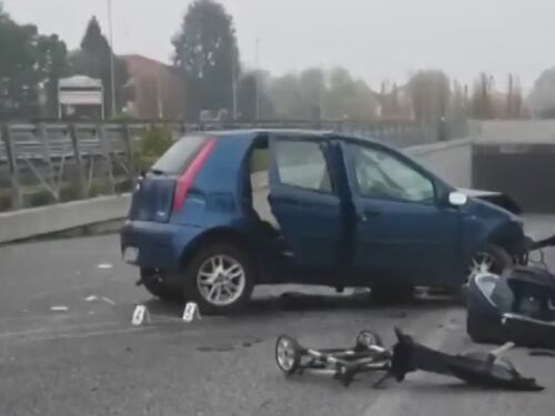 L'ovetto non era legato al sedile. Indagato per la morte del figlio