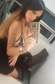 Marika Fruscio, scollatura sexy sui social 10