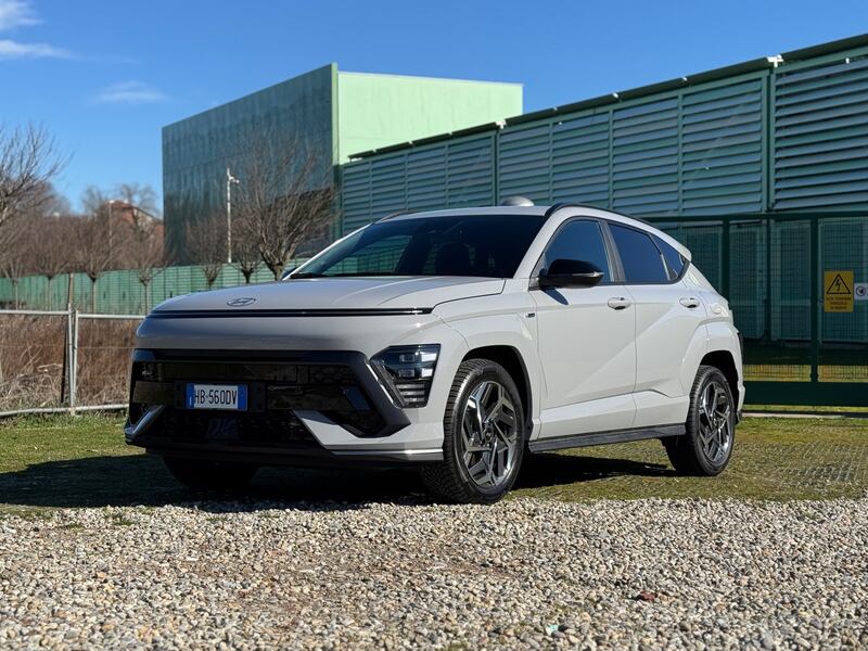 Hyundai Kona HEV: tutte le foto 1