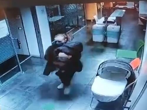 Neonata rapita in ospedale a Cosenza: ritrovata dopo ore nell'auto di una coppia