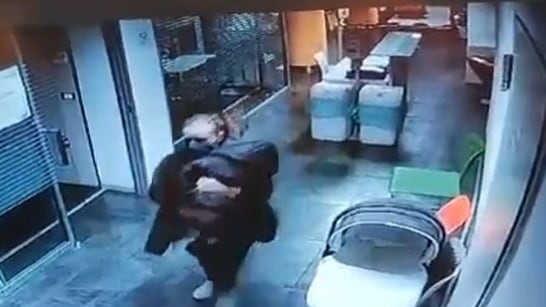Neonata rapita in ospedale a Cosenza: ritrovata dopo ore nell'auto di una coppia