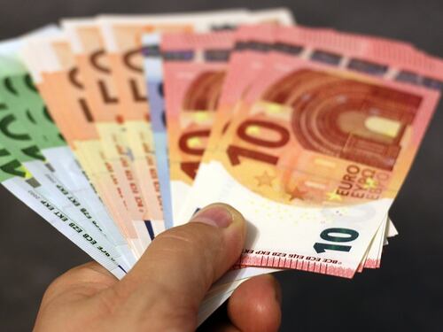 Reddito di cittadinanza, per i Caf un volume d'affari di 2,5 milioni di euro