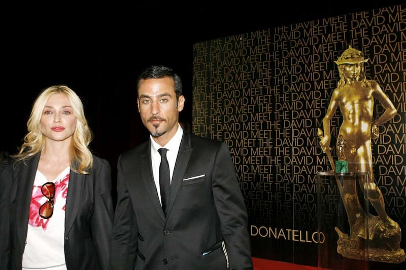 Paola Barale e Raz Degan, le foto della coppia 12
