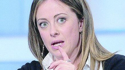 La candidatura della Meloni spacca gli ex AnL'ex ministro pronta a correre ma La Russa e Gasparri sono contrari