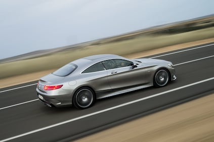 Mercedes-Benz Classe S Coupé: l’auto si inclina in curva! 3