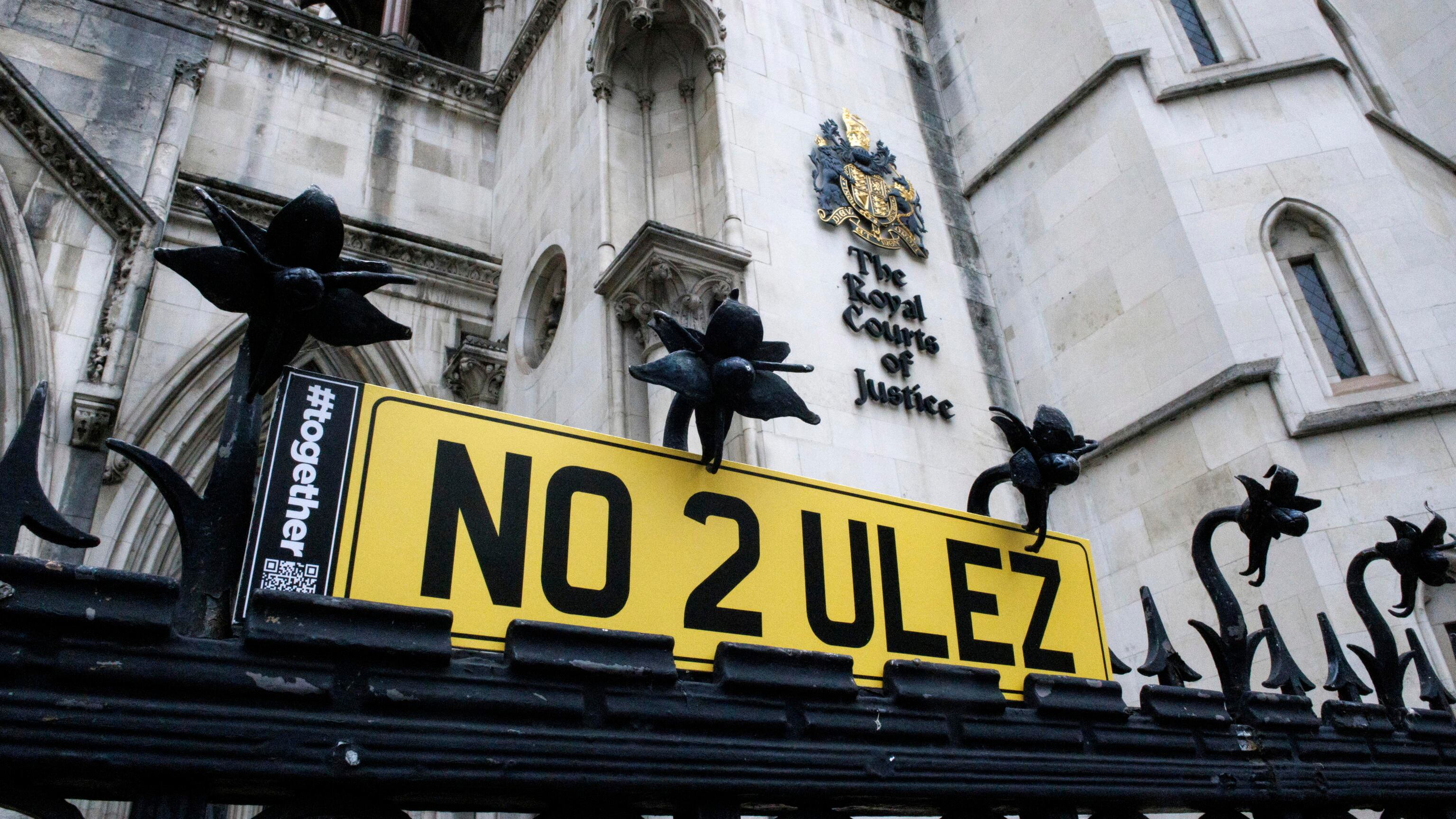 "Lotta alle telecamere". La rivolta contro la Ztl che infiamma Londra