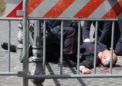 Sparatoria davanti Palazzo Chigi 3