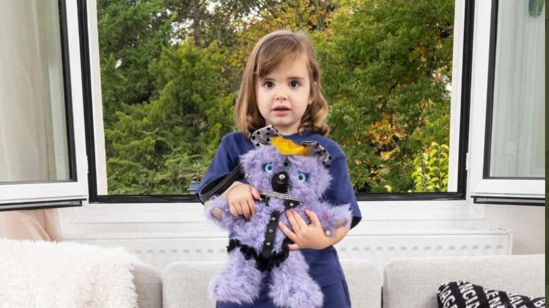 Bimbi e oggetti sadomaso: Balenciaga travolta dalle polemiche