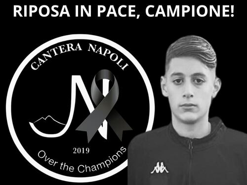 Si sente male alla scuola calcio: morto un 14enne a Napoli