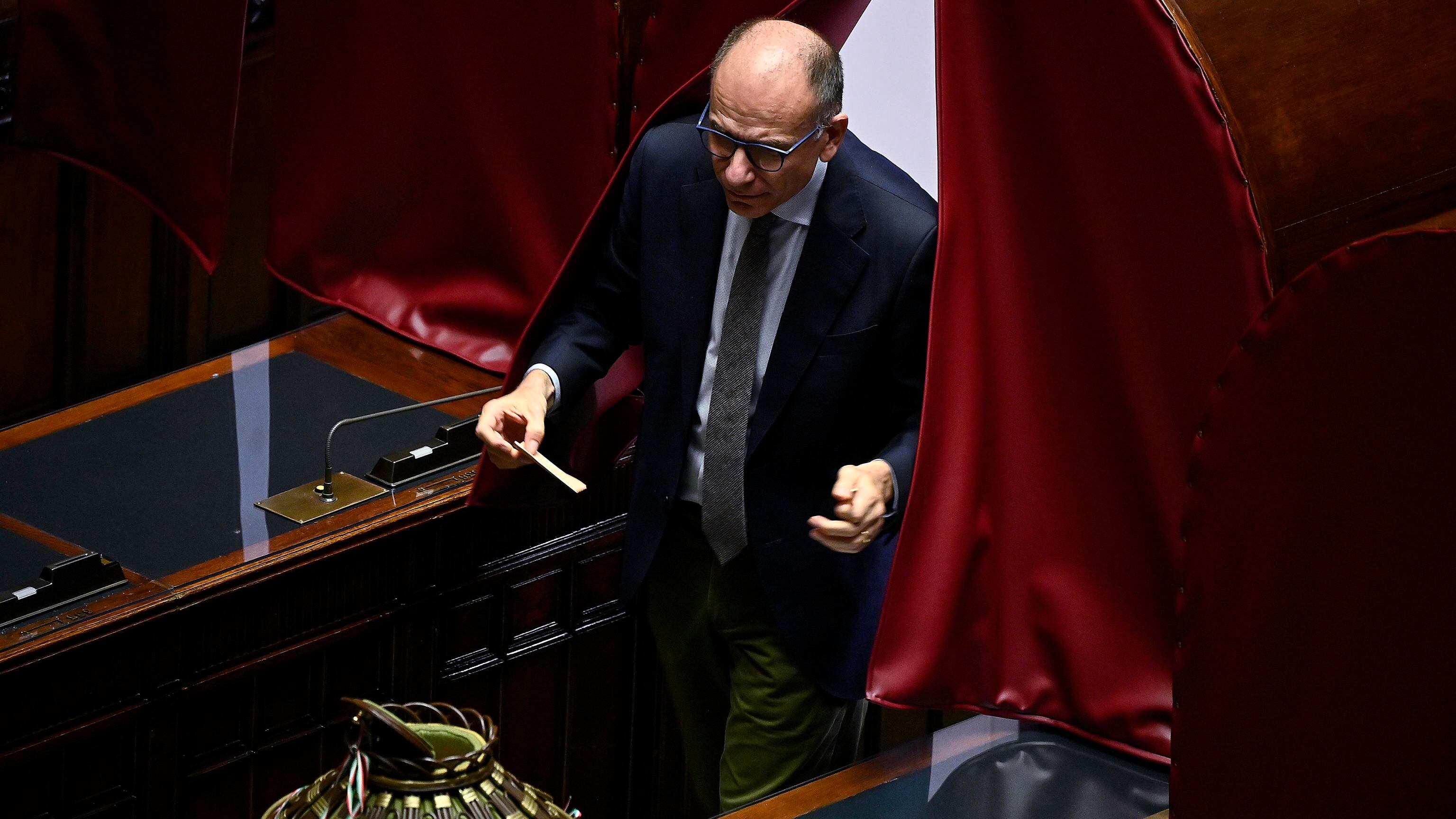 Sinistra in ordine sparso. L'unica crociata comune è accaparrarsi le poltrone