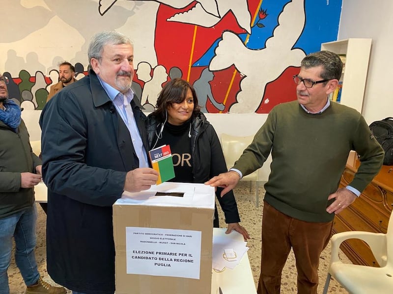 Primarie in Puglia: i quattro candidati nei seggi per votare 3