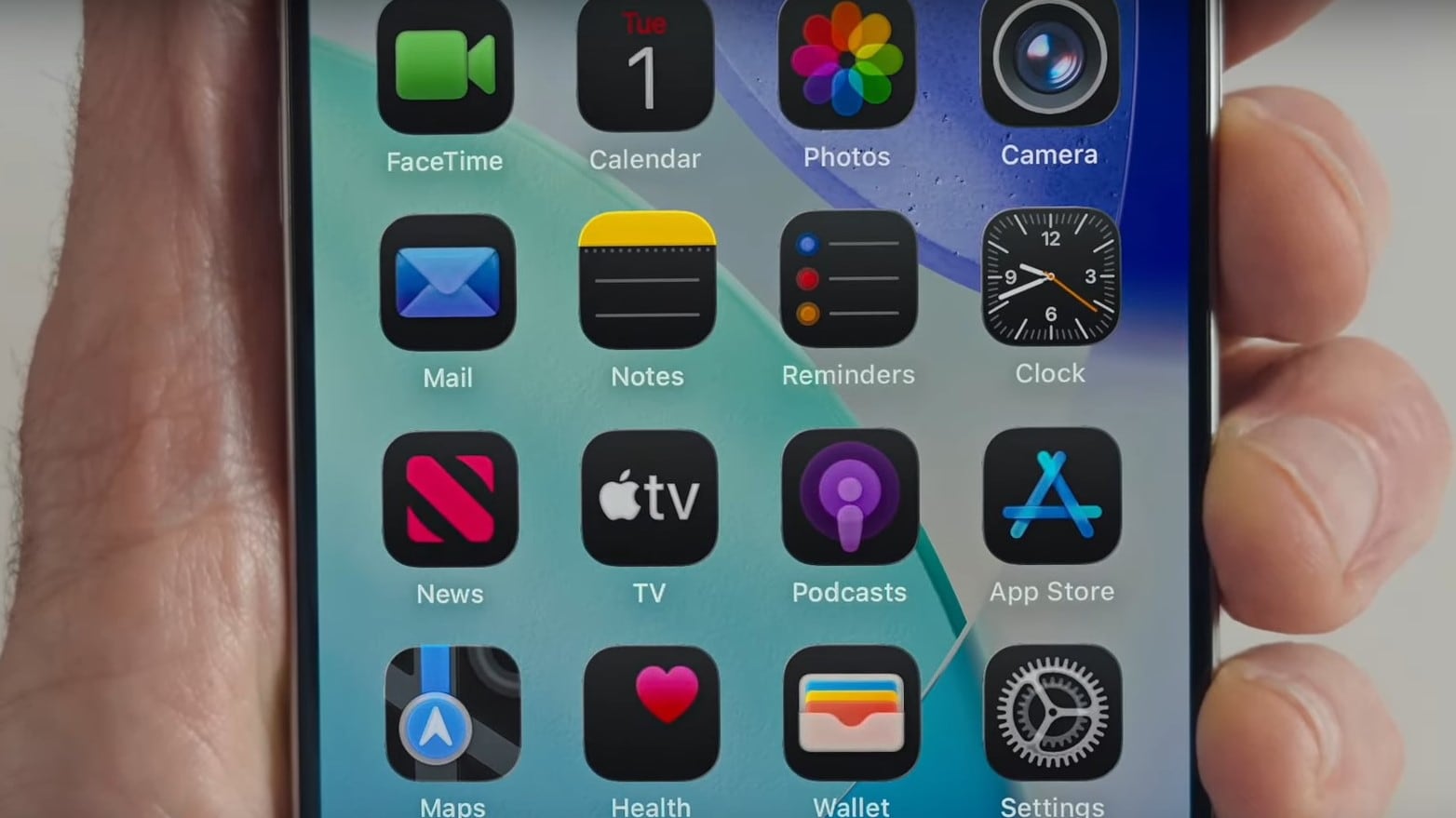 Apple rilascia iOS 26.2: sicurezza e nuove opzioni, cosa cambia su iPhone