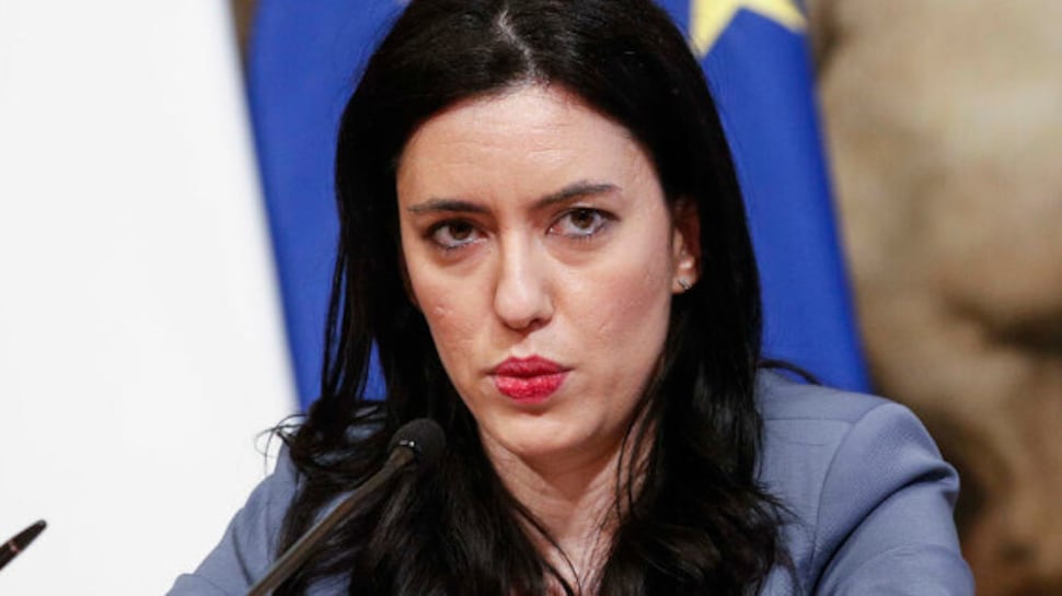 "Una miracolata da bocciare..." Ecco chi è davvero la Azzolina