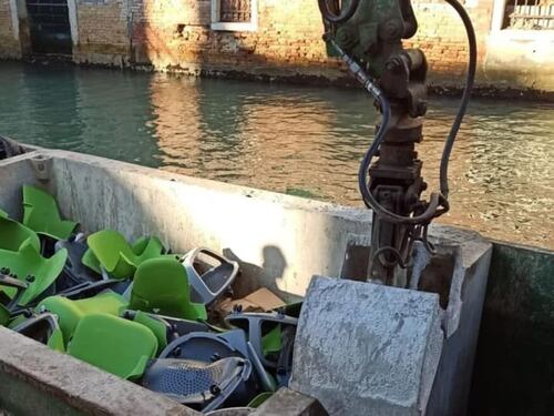 I banchi a rotelle finiscono in discarica: indaga la Corte dei Conti