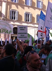 Protesta sindacati di polizia a Montecitorio 3